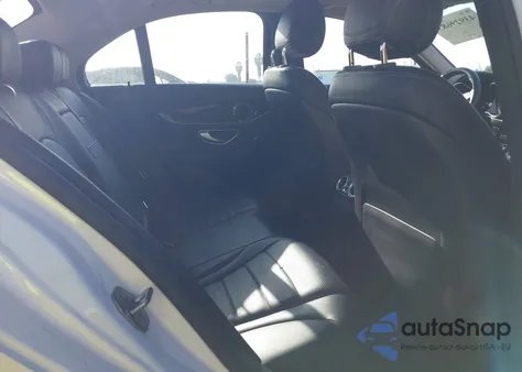 2018 Mercedes-Benz C 300 from USA, damaged, VIN 55SWF4JB8JU255044